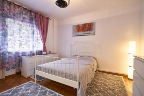 Bucharest City Center (Cismigiu Park) Apartment